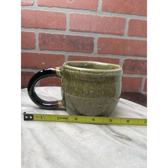 Unknown Brand Studio Pottery Mug Signed RK Green Stoneware Vintage Handmade - Picture 2 of 7